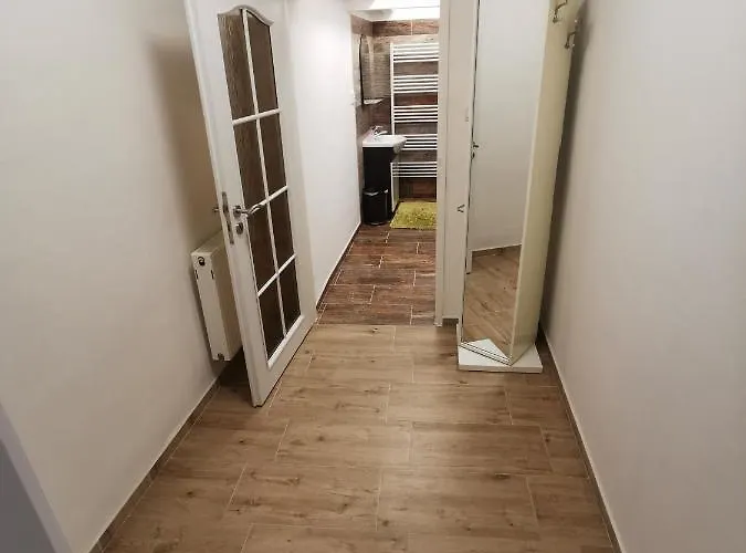 Na Náměstí 55 Apartamento